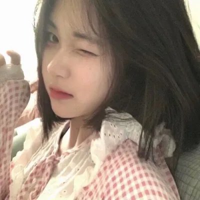 女皇陵下的风流娘们